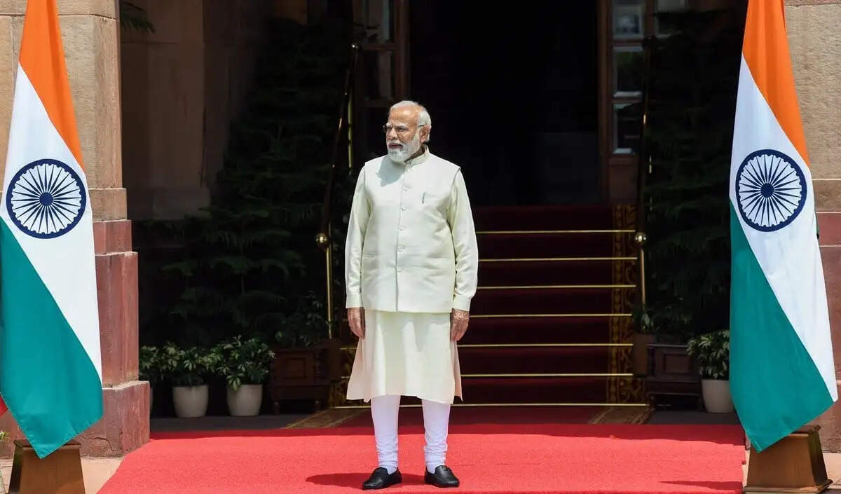 प्रधानमंत्री मोदी की यूरोप यात्रा: ऊर्जा सुरक्षा और तकनीकी सहयोग पर ध्यान