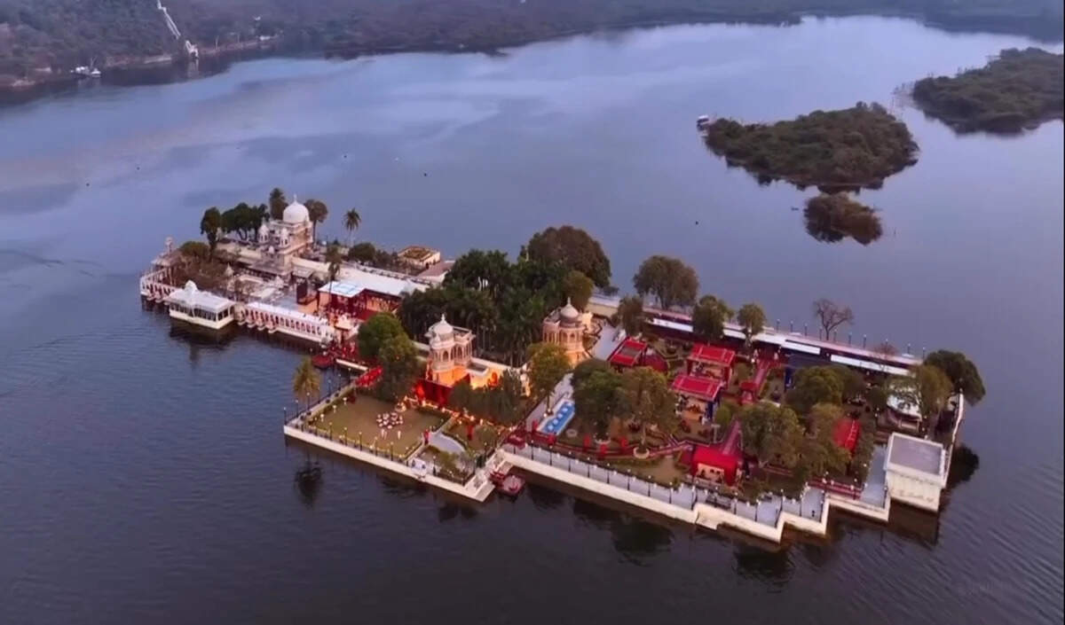 उदयपुर का जगमंदिर आईलैंड पैलेस: एक परफेक्ट वेडिंग डेस्टिनेशन