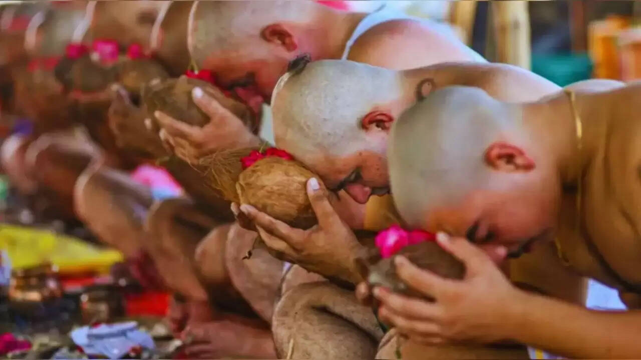उत्तर प्रदेश के इस गांव में श्राद्ध परंपरा का अनोखा प्रतिबंध: जानें क्यों?