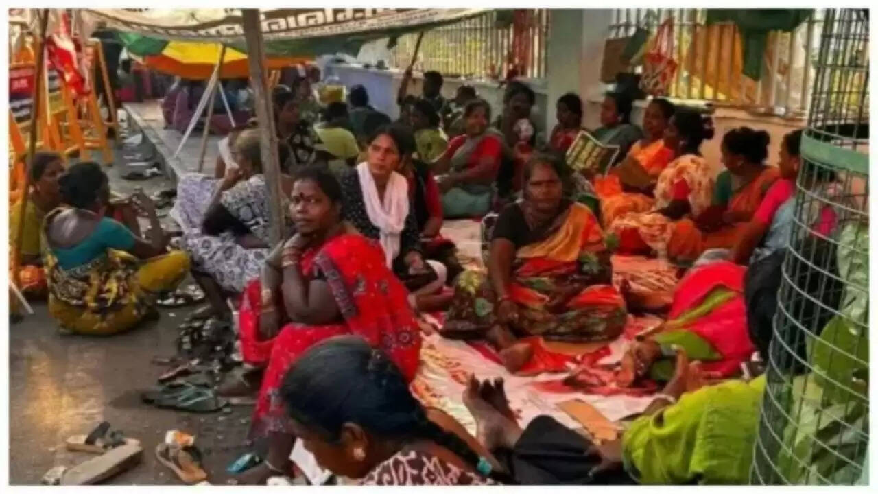 तमिलनाडु में सफाईकर्मियों का प्रदर्शन: क्या DMK ने अपने वादे तोड़े?