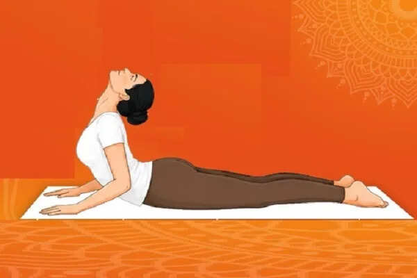 भुजंगासन: सही तरीके से करें योग, जानें आम गलतियां और लाभ