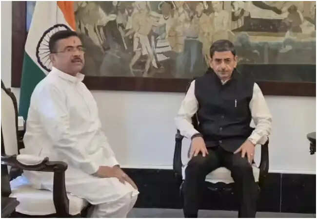 पश्चिम बंगाल में नए मंत्रियों की शपथ ग्रहण समारोह की तैयारी