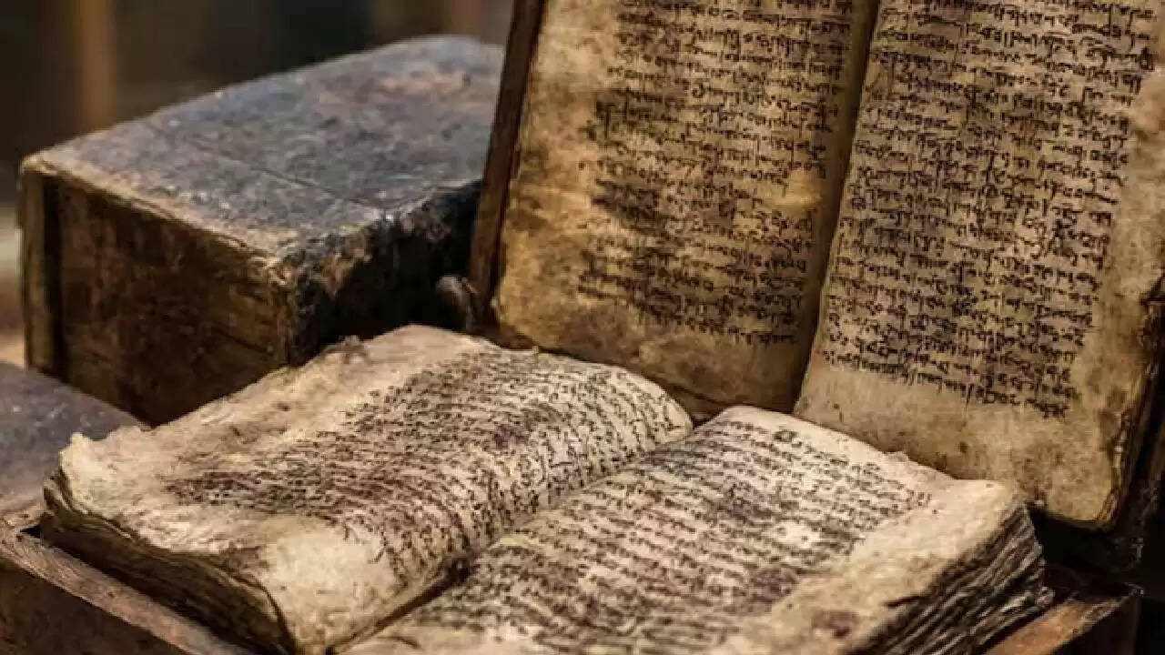 भारत ने ईरान को सौंपे ऐतिहासिक दस्तावेज: सांस्कृतिक रिश्तों की नई शुरुआत