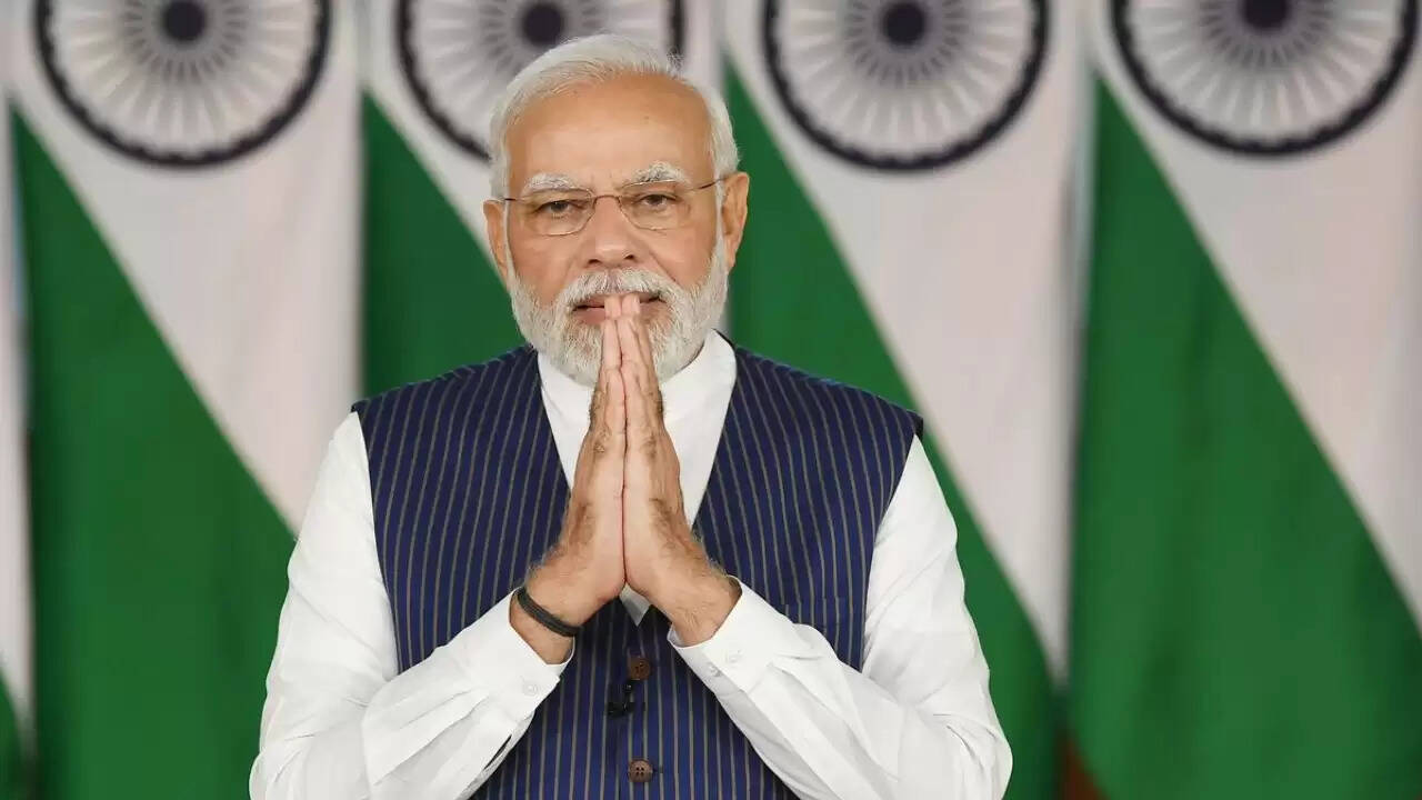 पीएम मोदी की स्वदेशी पहल: भारतीय उत्पादों को प्राथमिकता देने का समय