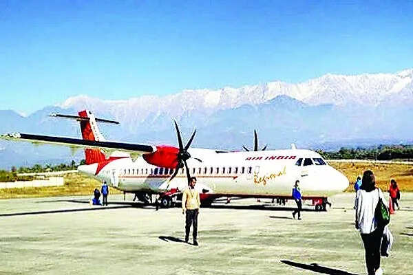 कांगड़ा हवाई अड्डे के विस्तार के लिए 3,000 करोड़ रुपये का निवेश