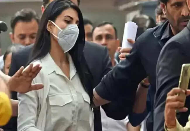 जैकलीन फर्नांडीज ने मनी लॉन्ड्रिंग मामले में सरकारी गवाह बनने की इच्छा जताई