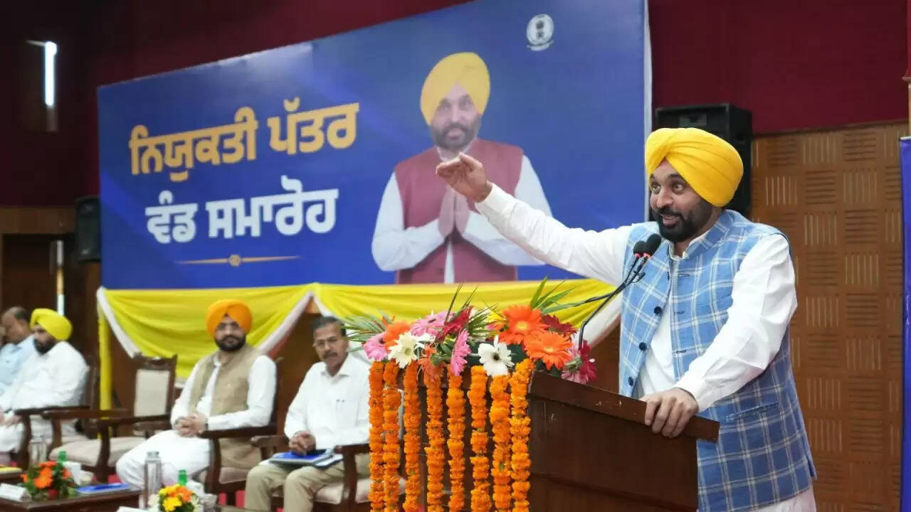 पंजाब में सरकारी नौकरियों का नया युग: 54,422 युवाओं को मिली नियुक्ति