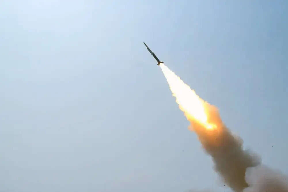 ईरान ने अमेरिका के दबाव का सामना करने का लिया संकल्प