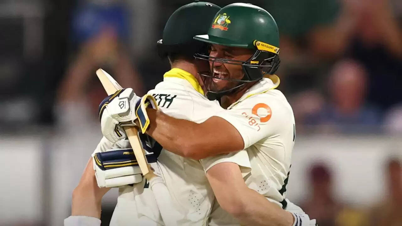 ऑस्ट्रेलिया ने एशेज 2025 में इंग्लैंड को हराकर 2-0 की बढ़त बनाई