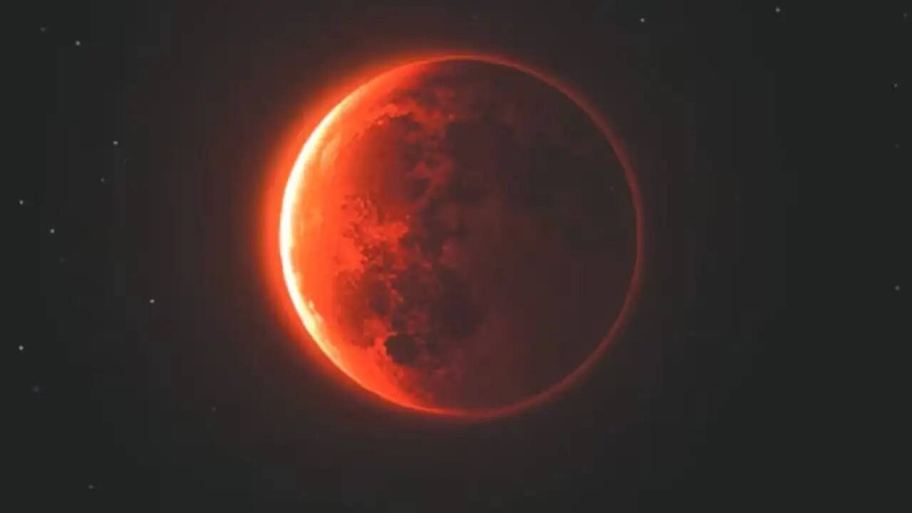 चंद्र ग्रहण और होलिका दहन: विशेष शुद्धिकरण उपाय