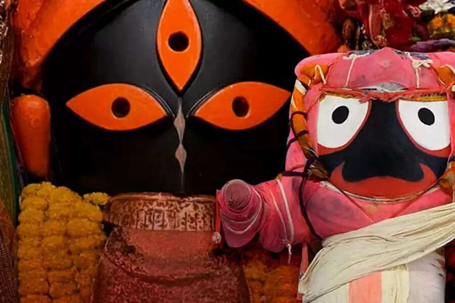 जगन्नाथ देव की तरह ही कालीघाट में विशेष साज-सज्जा के साथ स्नान यात्रा का आयोजन