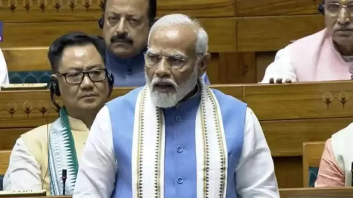 PM मोदी का मिडिल ईस्ट संकट पर महत्वपूर्ण बयान: भारतीयों की सुरक्षा प्राथमिकता