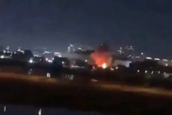 बगदाद में अमेरिकी दूतावास पर ड्रोन हमले से आग लगी, सुरक्षा प्रणाली विफल