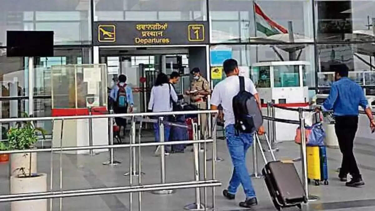 नई हिसार-चंडीगढ़ उड़ान: 45 मिनट में यात्रा, किराया 1923 रुपये से शुरू