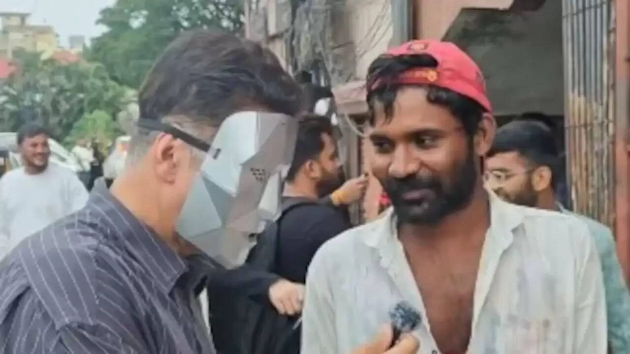 अक्षय कुमार ने 'हाउसफुल 5' के दर्शकों से लिया अनोखा फीडबैक, किलर मास्क में पहुंचे सिनेमा हॉल