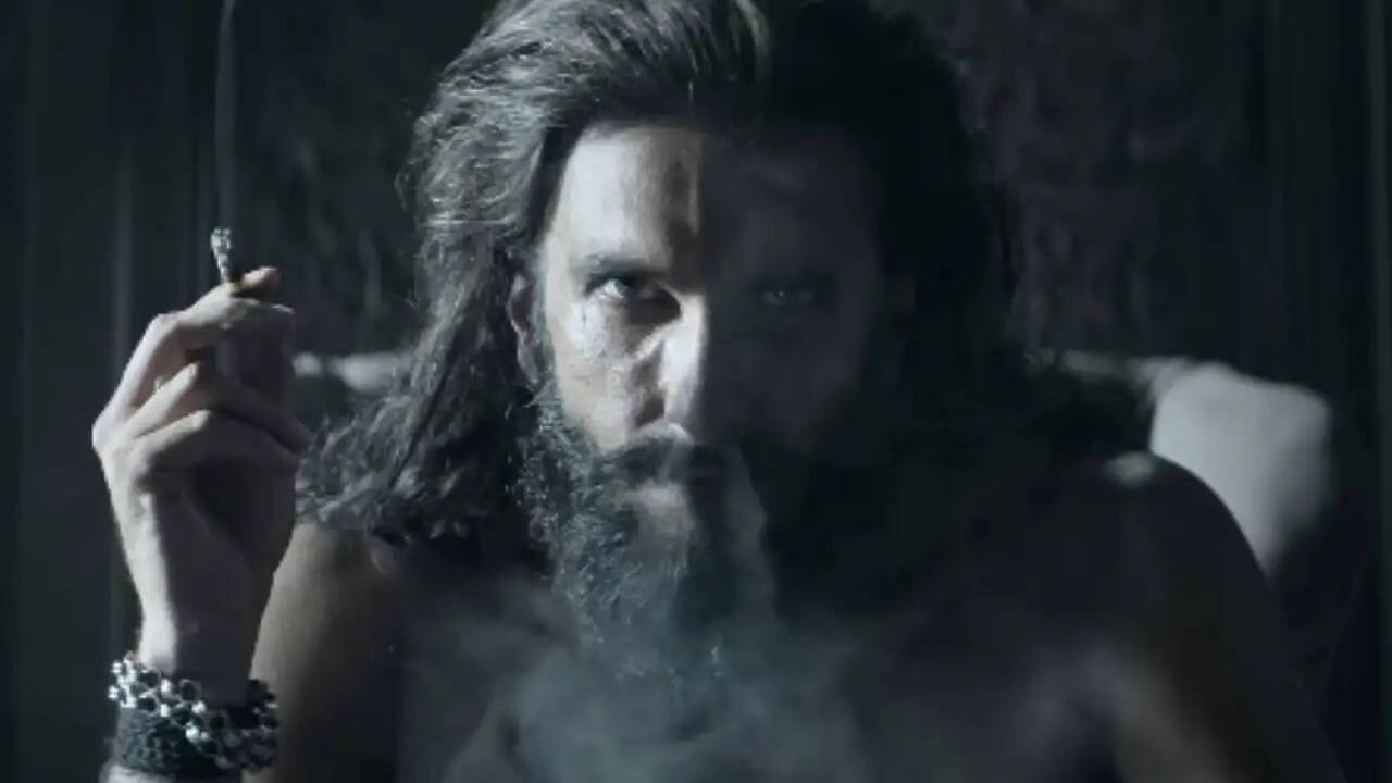 रणवीर सिंह की 'धुरंधर 2' ने 1600 करोड़ का आंकड़ा पार किया, सेंसर बोर्ड ने किए बदलाव