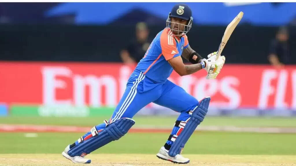 टी20 वर्ल्ड कप 2026 के लिए भारत की संभावित टीम में 2 विकेटकीपर और 4 गेंदबाज शामिल