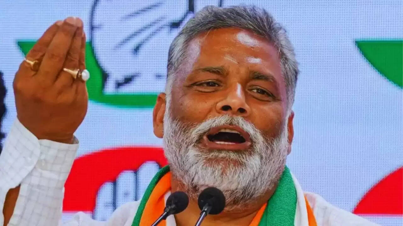 पप्पू यादव का चुनाव आयोग पर हमला: क्या है बाढ़ पीड़ितों की मदद का सच?