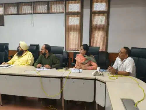 कपूरथला में कार्यस्थल पर महिलाओं के यौन उत्पीड़न रोकने के लिए समिति की पहली बैठक