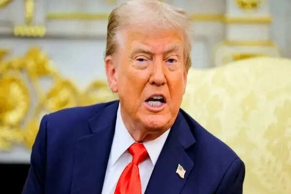 ट्रंप प्रशासन का नया कदम: 30 देशों पर यात्रा प्रतिबंध की तैयारी