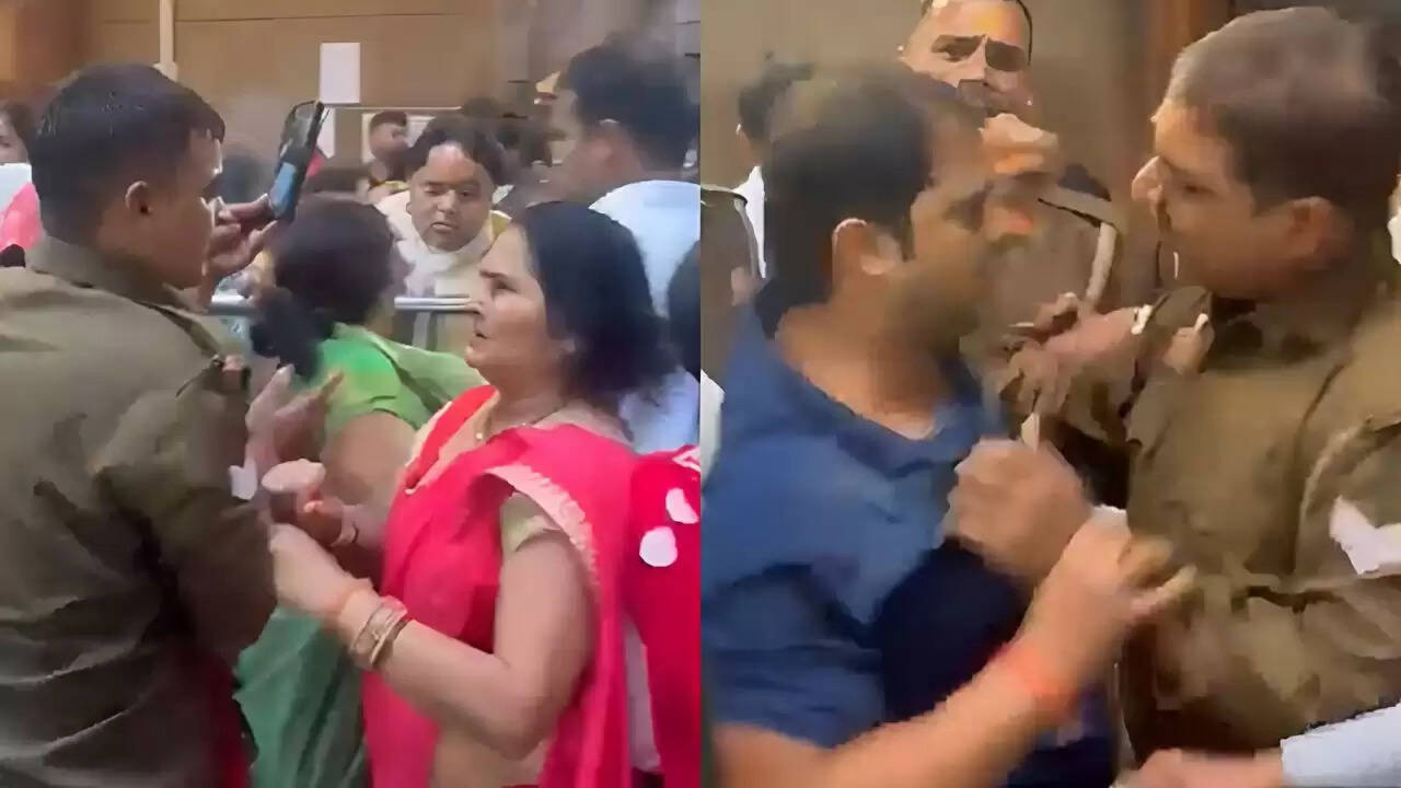 वृंदावन के बांके बिहारी मंदिर में श्रद्धालुओं और पुलिस के बीच झड़प