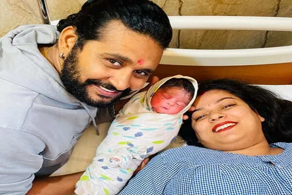 भोजपुरी अभिनेत्री निधि झा ने दूसरी बार मां बनने की खुशी साझा की