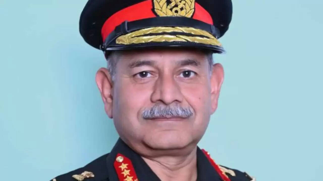 जनरल द्विवेदी ने रीवा में प्रधानमंत्री मोदी के नेतृत्व की सराहना की