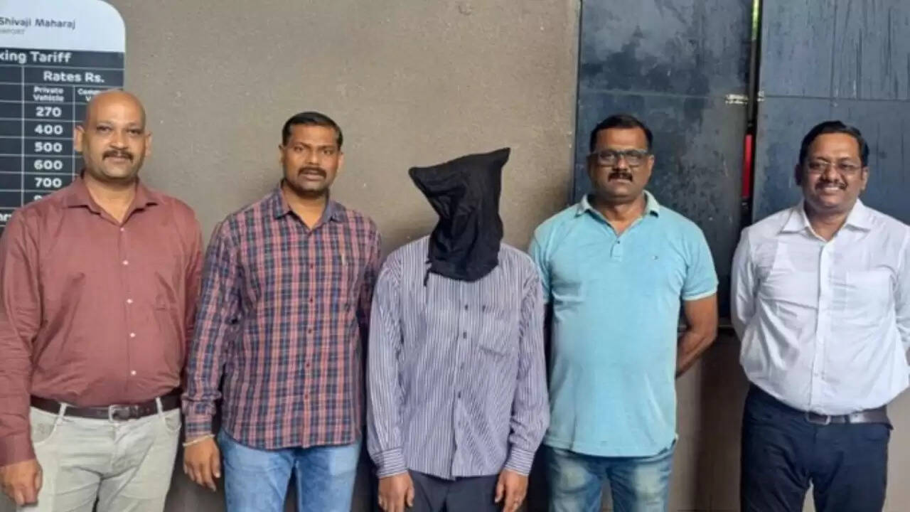 मुंबई में बम धमकी देने वाले आरोपी की गिरफ्तारी