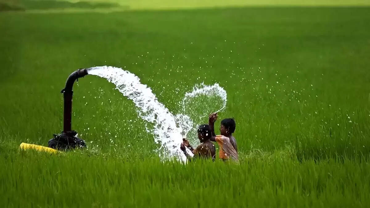 किसान सिंचाई पाइप योजना 2025: खेतों में पानी की हर बूंद का सही उपयोग