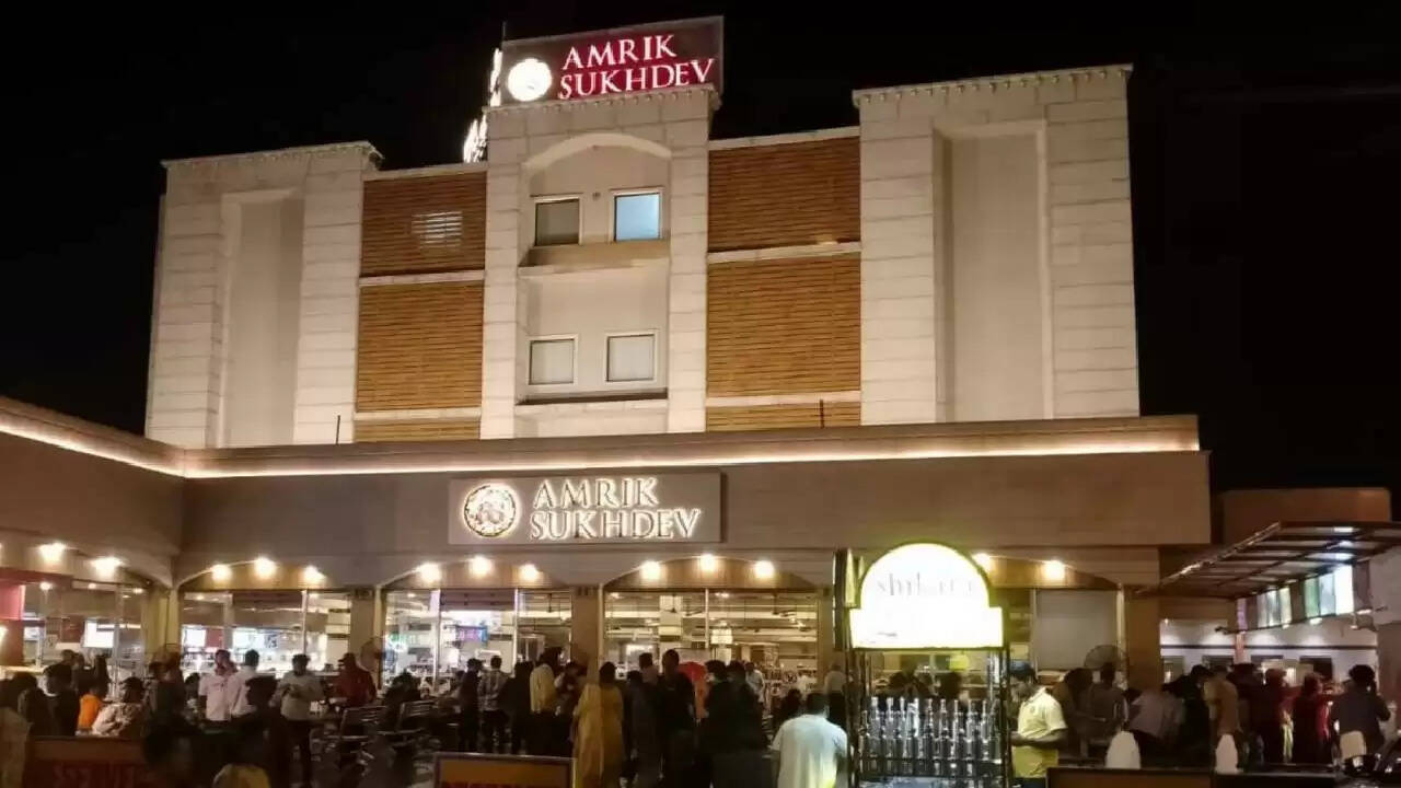 मुरथल के अमरीक सुखदेव: एक साधारण ढाबे से 100 करोड़ का साम्राज्य