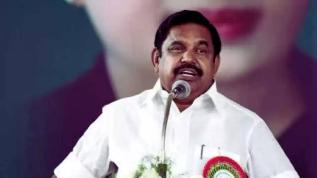 AIADMK में बड़ा बदलाव: E.K. Palaniswami ने के.ए. सेंगोट्टैयन को हटाया