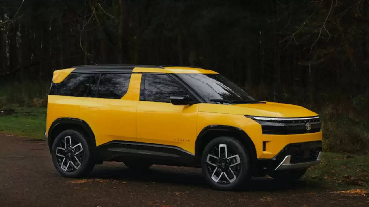 Tata Sierra की बुकिंग शुरू: जानें कीमत और फीचर्स