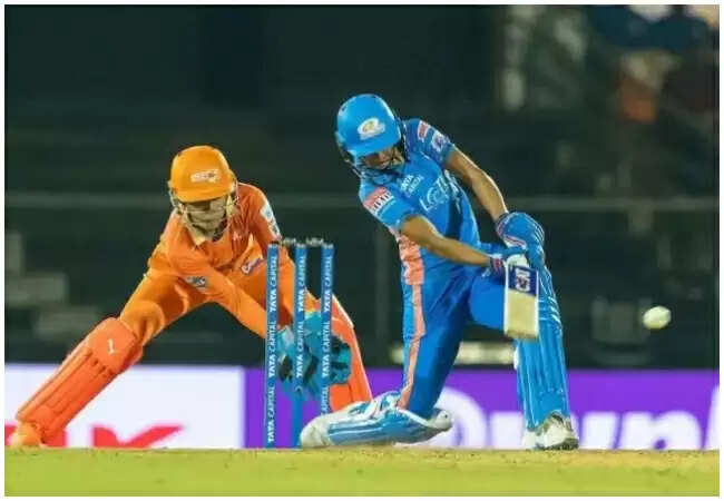 WPL में फैंस की अनुपस्थिति: मुंबई इंडियंस और गुजरात जायंट्स का मुकाबला