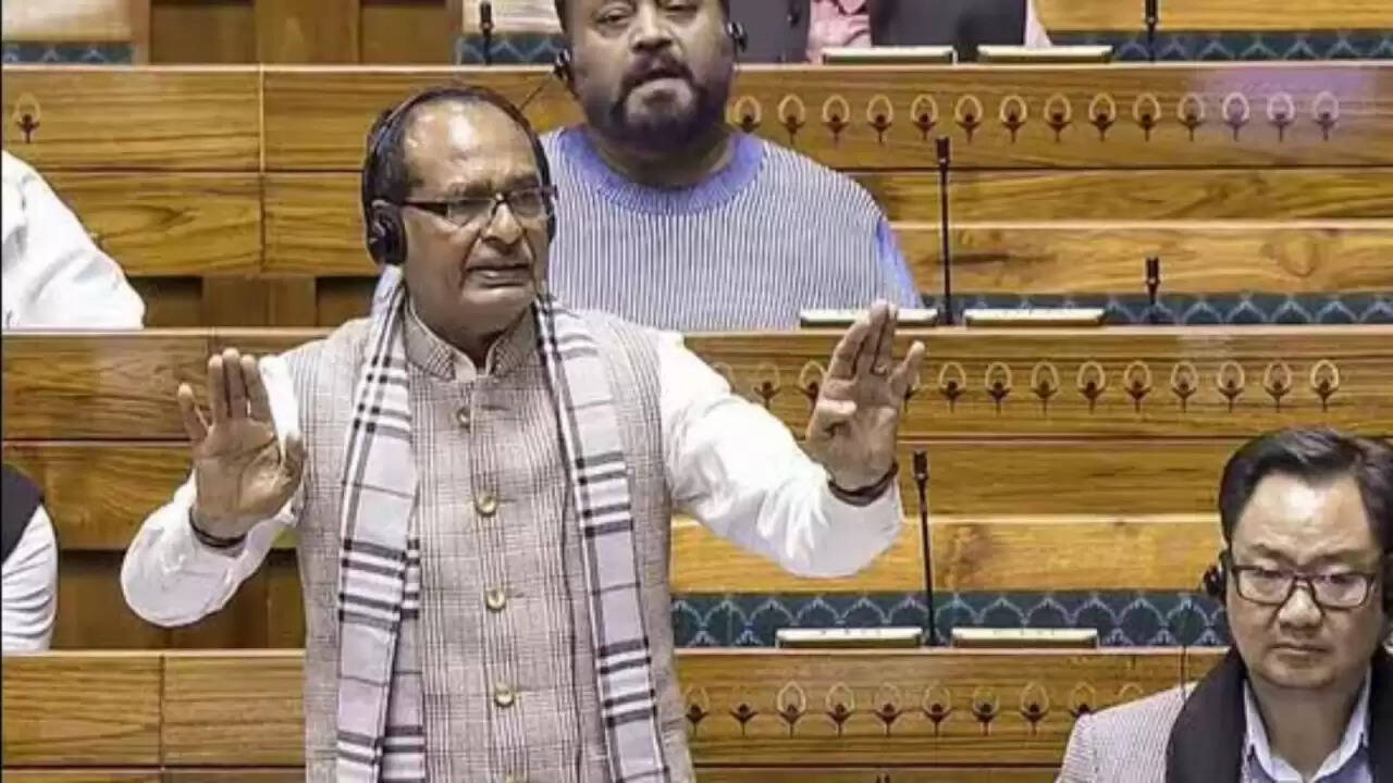 विकसित भारत-जी राम जी विधेयक 2025: क्या है विवाद का कारण?