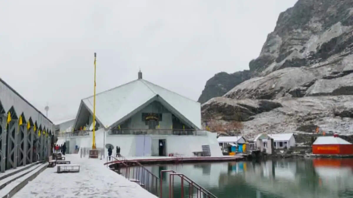 हेमकुंड साहिब यात्रा का शुभारंभ, 23 मई को खुलेंगे कपाट