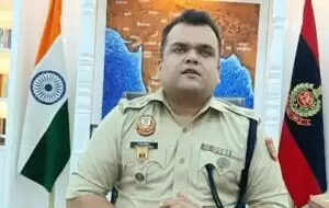 उत्तर दिल्ली में नकली ब्रांडेड सामान बनाने वाली फैक्ट्री का भंडाफोड़
