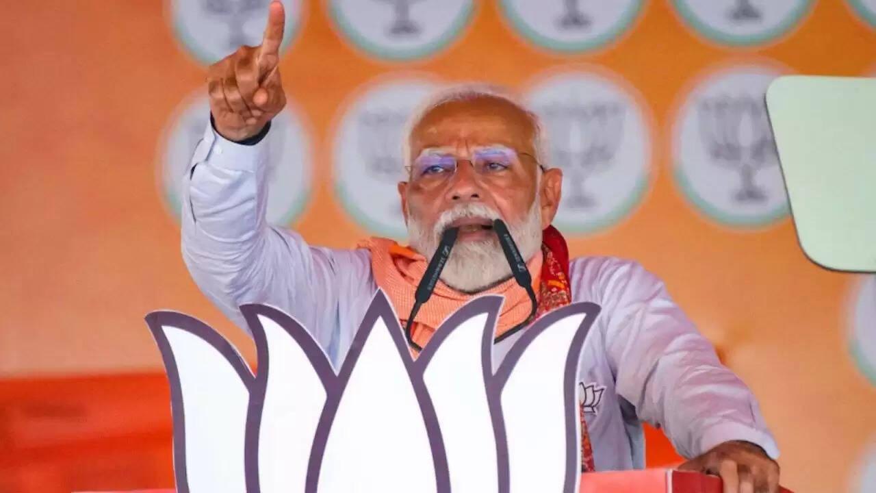 पीएम मोदी ने पश्चिम बंगाल में टीएमसी पर भ्रष्टाचार के आरोप लगाए
