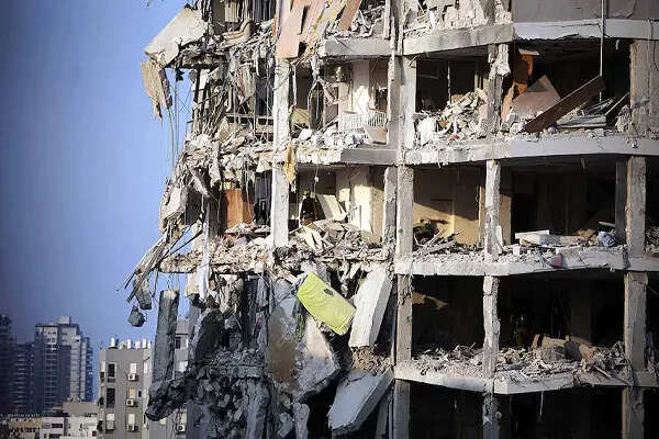 ईरान-इजरायल संघर्ष: 950 की मौत और बढ़ता तनाव