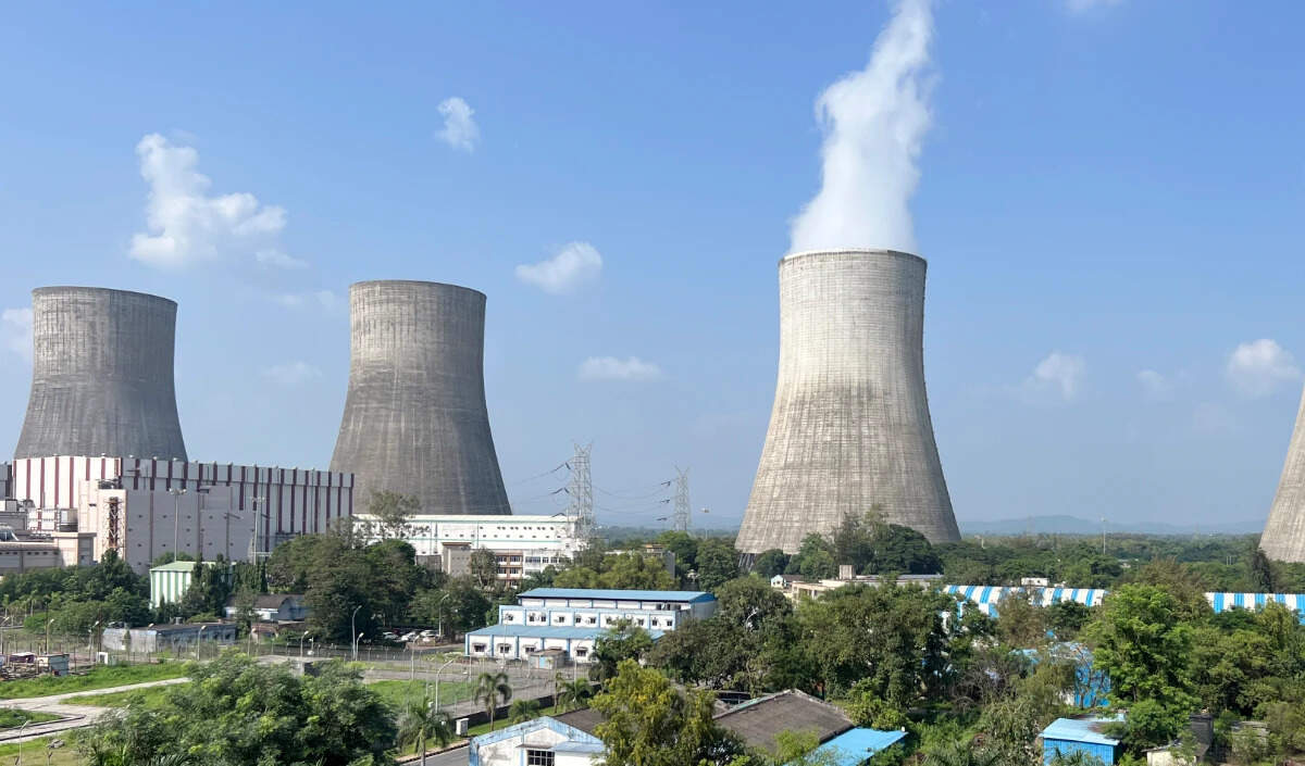 यूक्रेन में ऊर्जा संकट: रूस के हमलों से बिजली संयंत्र प्रभावित