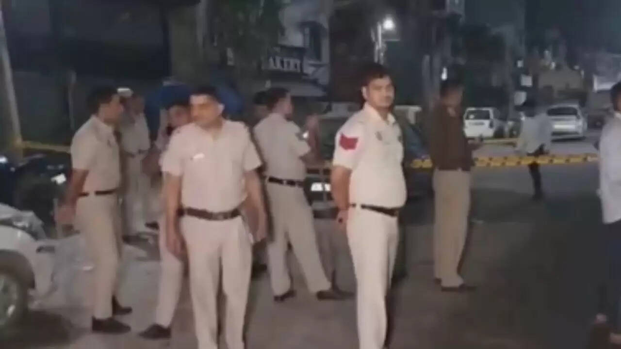 सीलमपुर में शार्प-शूटर मिसबाह की हत्या से फैला डर का माहौल