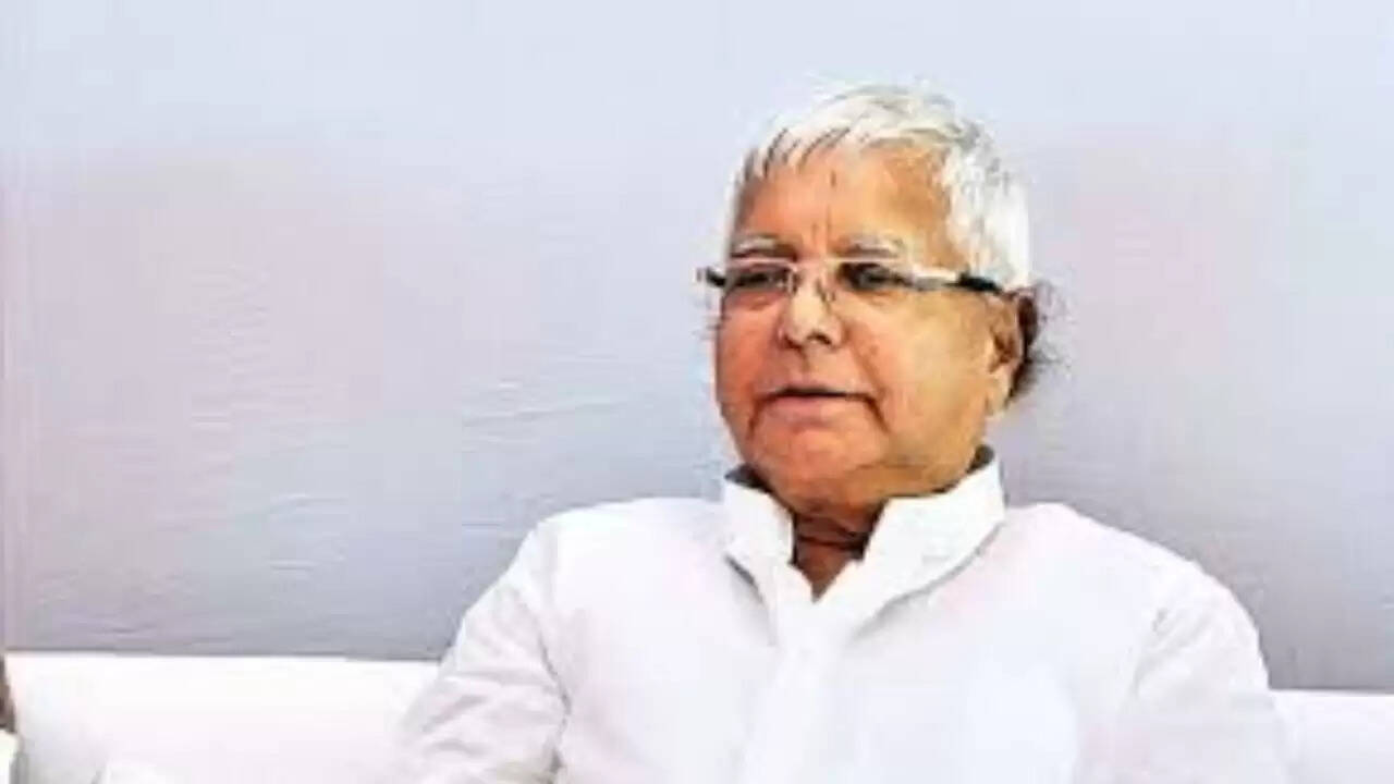 लालू यादव और परिवार पर आईआरसीटीसी घोटाले के आरोप तय