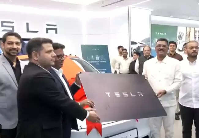 भारत में टेस्ला मॉडल Y की पहली डिलीवरी हुई