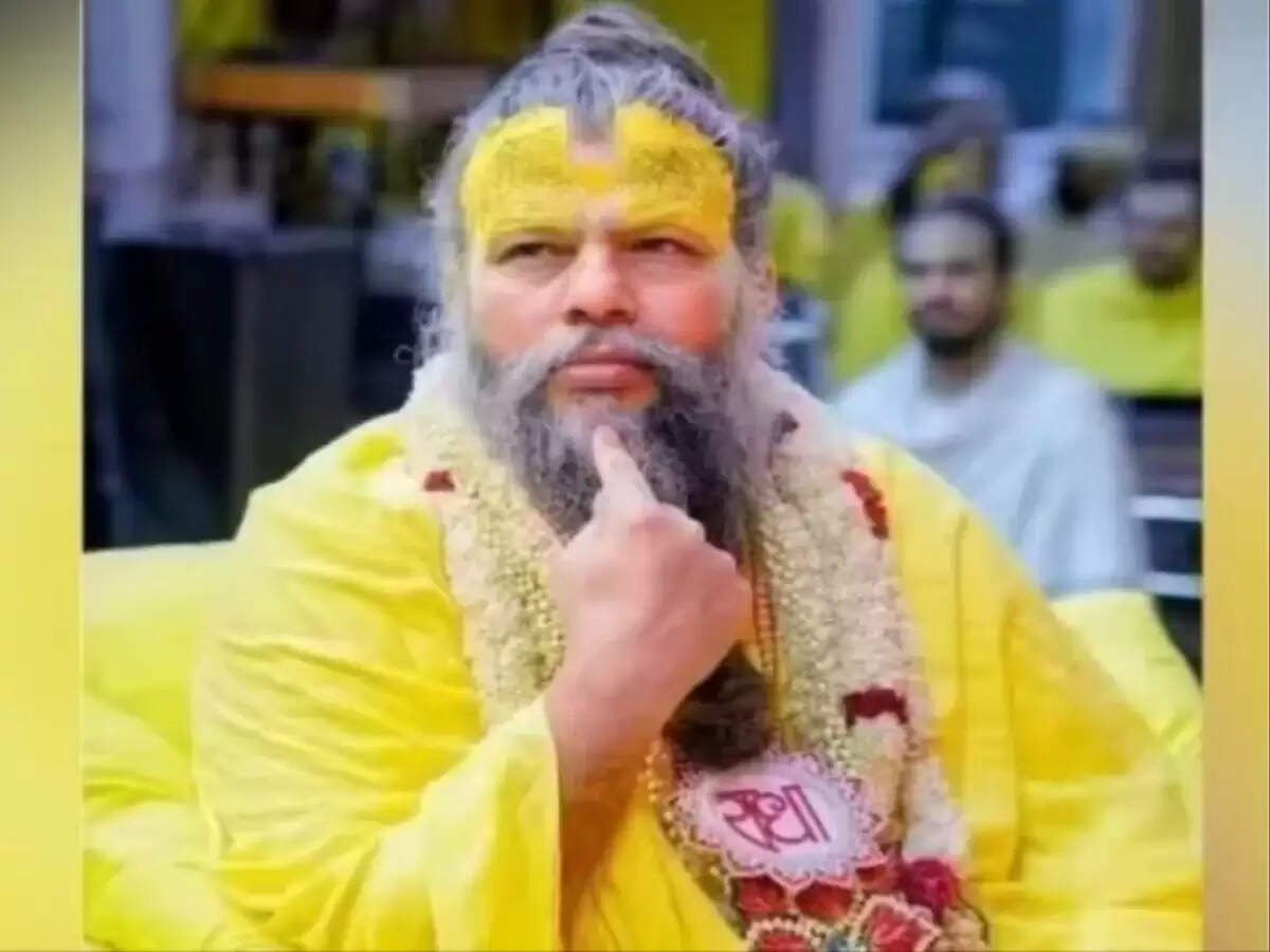 प्रेमानंद महाराज की रात्रि पदयात्रा स्थगित, भक्तों में निराशा