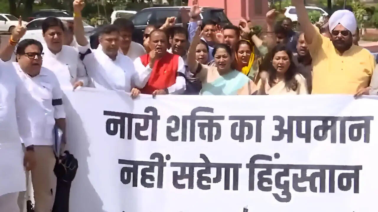 दिल्ली विधानसभा में महिला आरक्षण पर विशेष सत्र का आयोजन