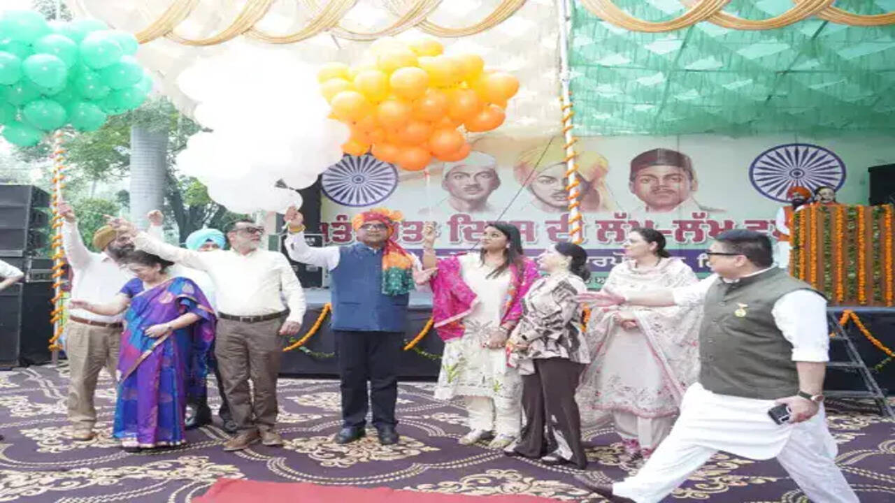 पीएसपीसीएल और पीएसटीसीएल ने स्वतंत्रता दिवस धूमधाम से मनाया