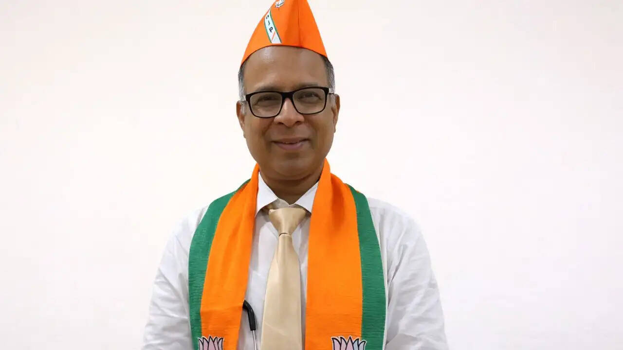 कोलकाता के डॉक्टर ने 'जय श्री राम' नारे पर दी छूट, विवाद बढ़ा