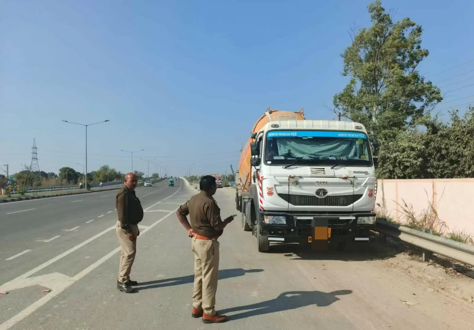 यातायात नियमों का उल्लंघन करने वाले वाहन चालकों के खिलाफ बड़ी कार्रवाई, किये गए 1004 चालान