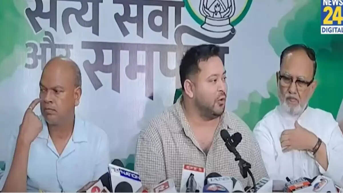 बिहार चुनाव 2025: वोटर लिस्ट पर सियासी विवाद