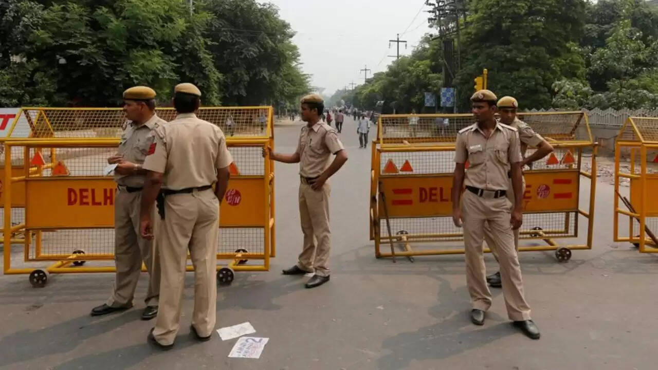 दिल्ली में नव वर्ष 2026 के लिए यातायात व्यवस्था की तैयारी