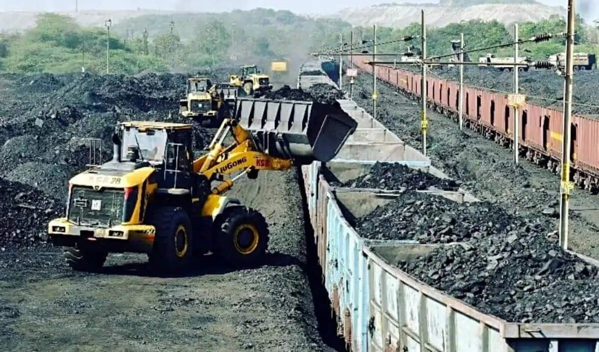 कोल इंडिया के ओएफएस में निवेशकों की भारी भागीदारी, 19 हजार करोड़ रुपये की बोलियां मिलीं